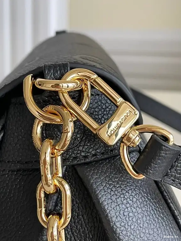 LOUIS VUITTON FAVORITE 0617